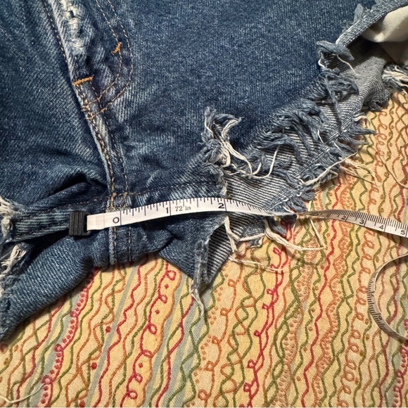 Vintage Levi's 505 Cut Off Denim Shorts Straight Fit Saint & Noble 34 W Distress - Picture 6 of 11